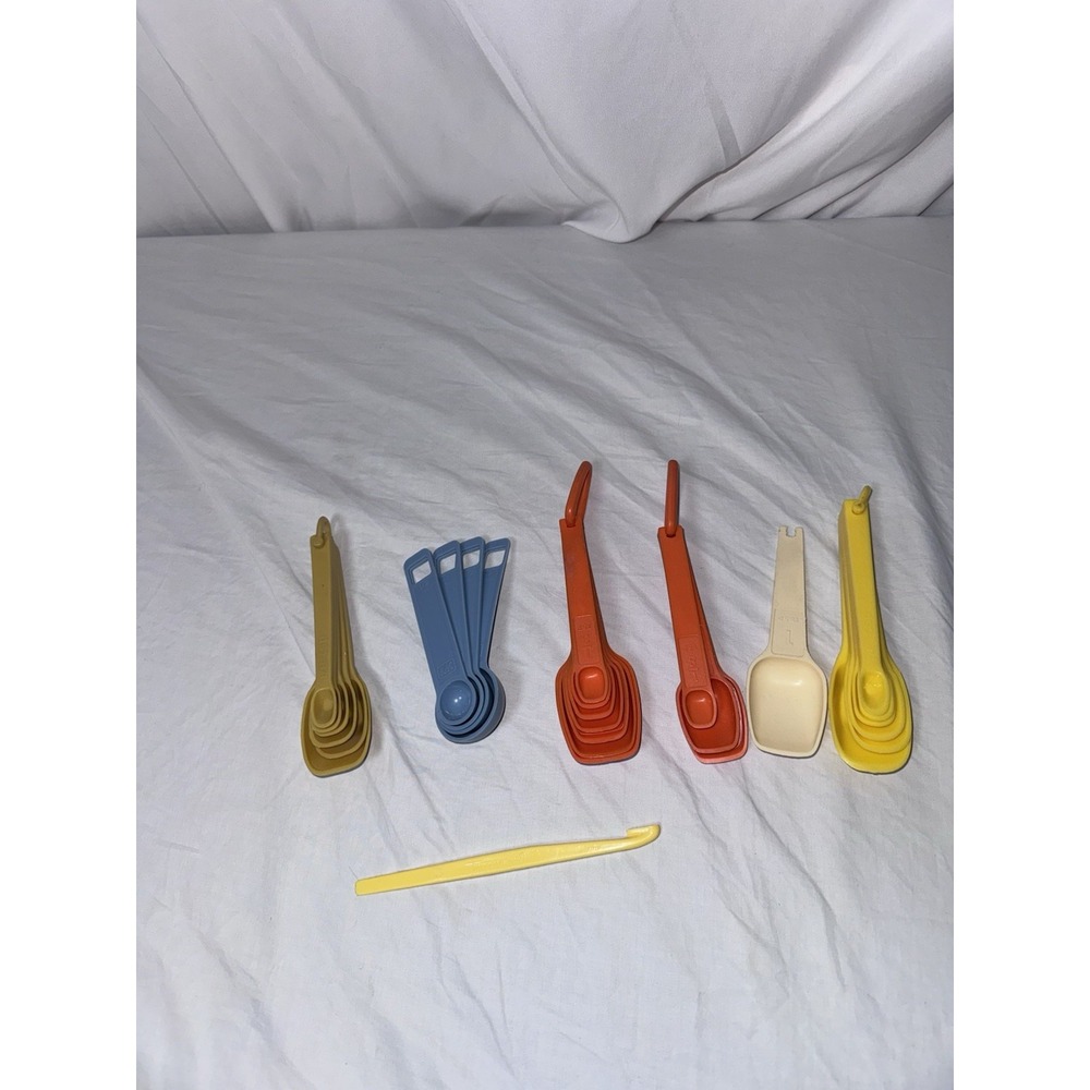 Misc Lot Vintage Tupperware MK Unbranded Measuring Spoons Nesting Plastic MCM